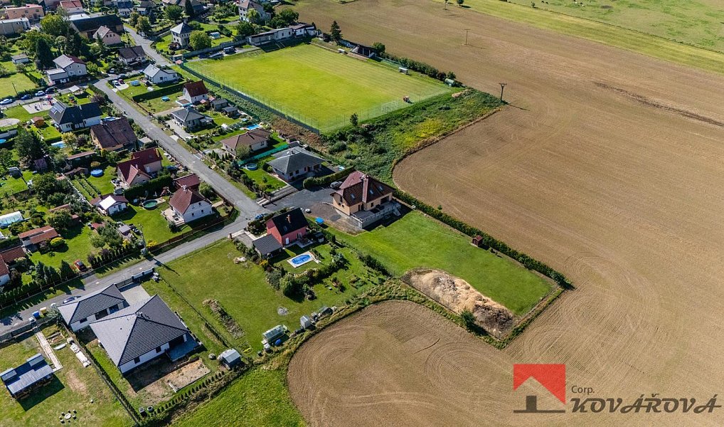 Prodej domu 346 m² s pozemkem 2 669 m², Újezd – náhled fotky 30