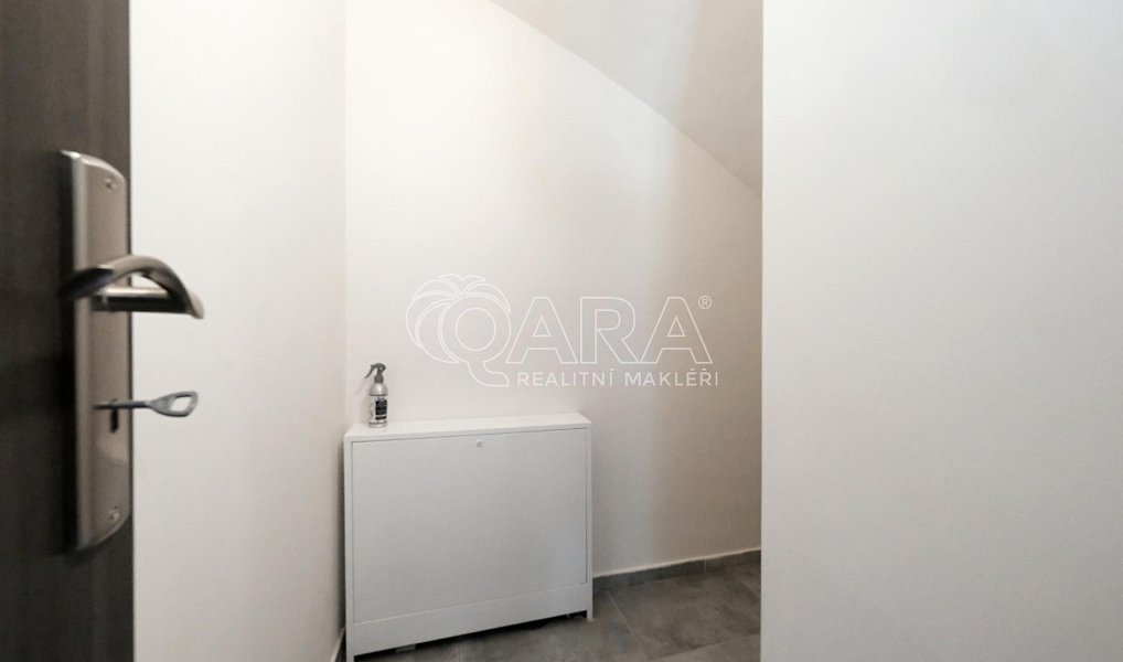 Pronájem domu 124 m² s pozemkem 76 m², Nelahozeves – náhled fotky 26