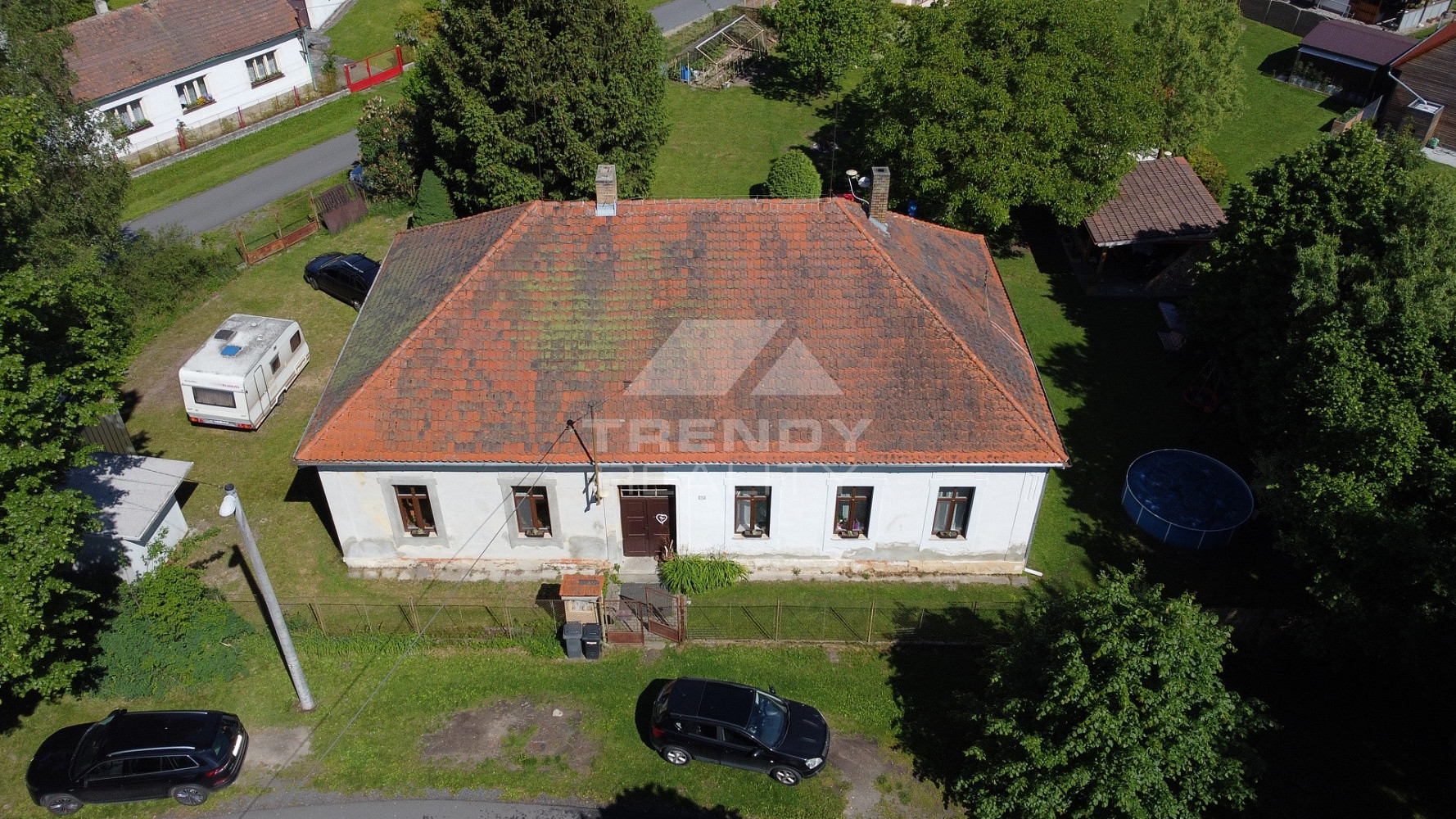 Prodej domu 240 m² s pozemkem 793 m²