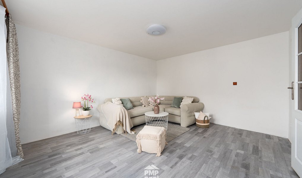 Prodej domu 238 m² s pozemkem 1 218 m², Malešovice – náhled fotky 8