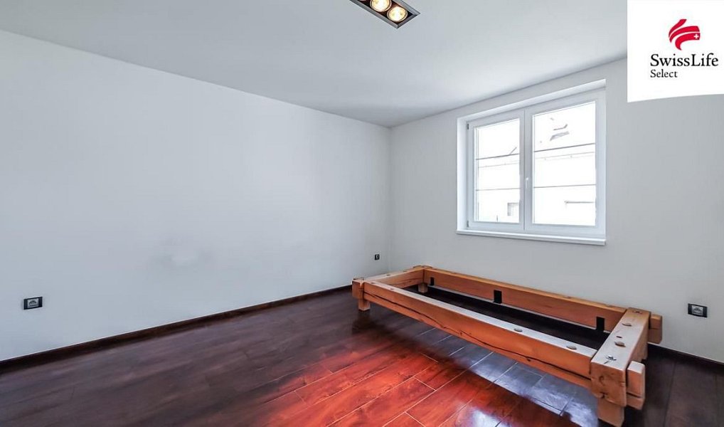 Prodej domu 211 m² s pozemkem 975 m², Ostrov – náhled fotky 23
