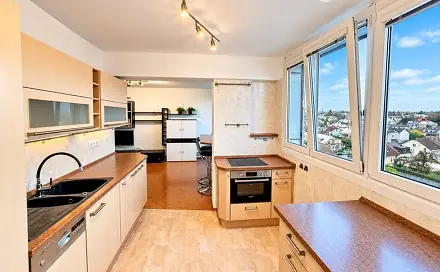 Pronájem bytu 3+kk 75 m²