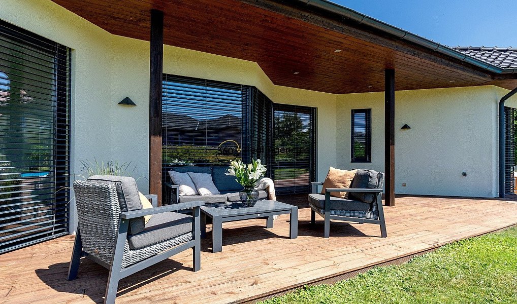 Prodej domu 214 m² s pozemkem 1 240 m², Trnová – náhled fotky 21