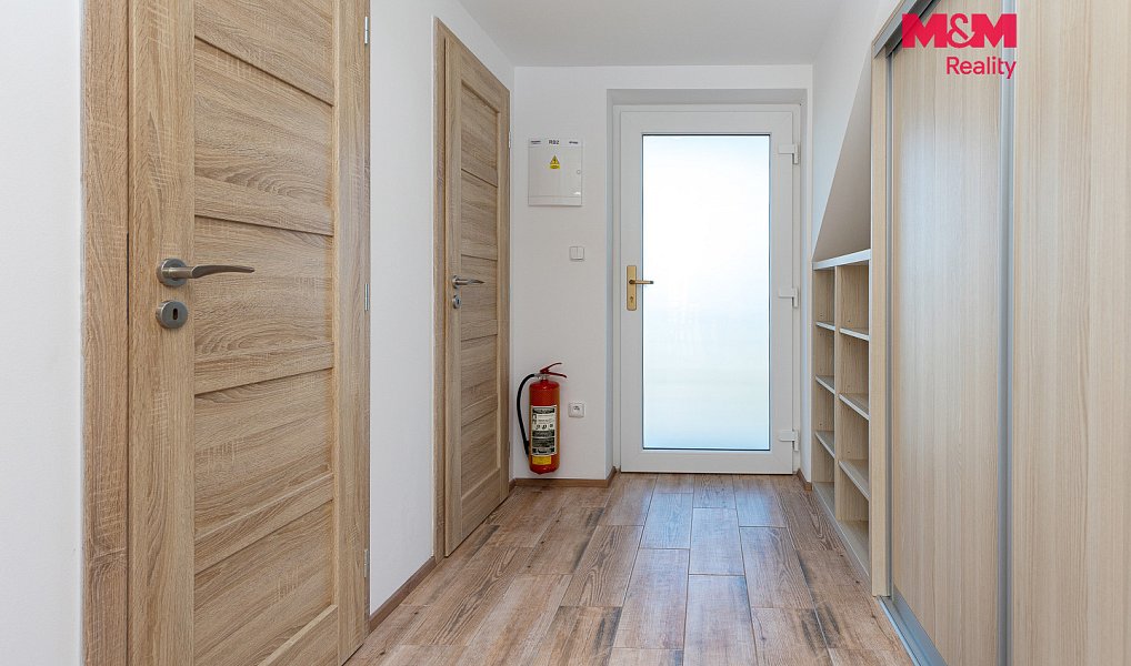 Prodej domu 122 m² s pozemkem 328 m², Dříteč – náhled fotky 26