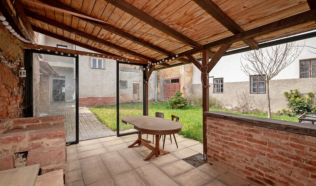 Prodej nájemního domu, činžáku 240 m², Švihov – náhled fotky 3