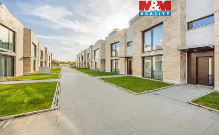 Prodej domu 279 m² s pozemkem 221 m², V Hrobech, Praha 4 - Libuš