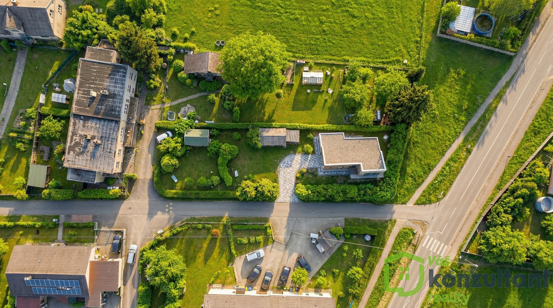Prodej stavebního pozemku 379 m² – fotografie 2