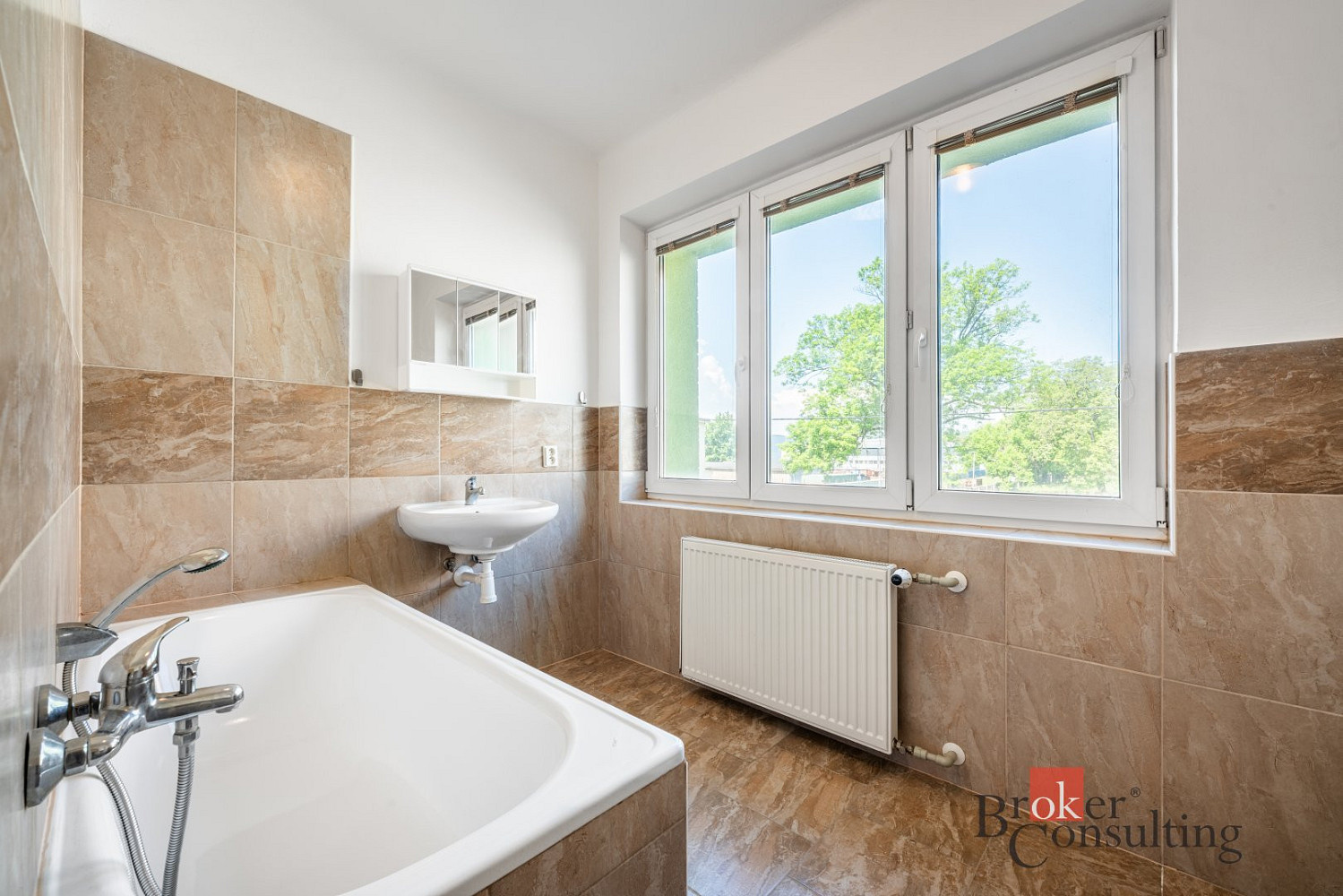 Prodej bytu 1+1 45 m² — photo 2
