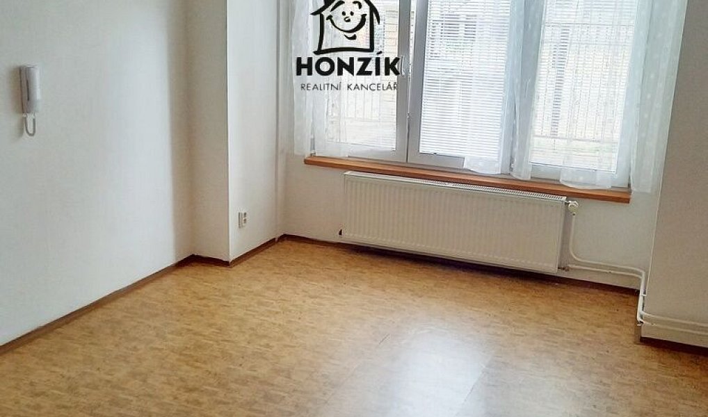 Pronájem bytu 2+kk 43 m², Praha – náhled fotky 2