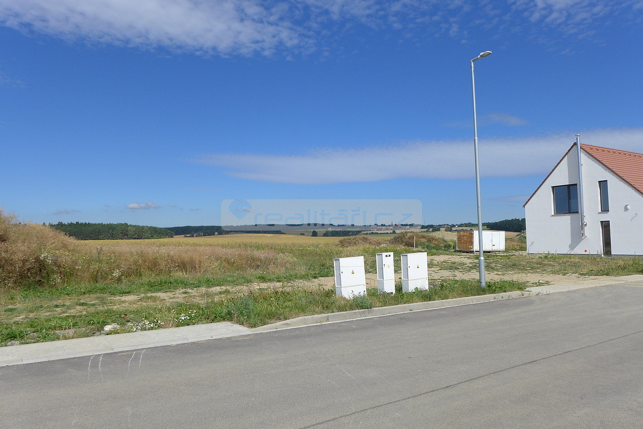 Prodej stavebního pozemku 1 093 m² – fotografie 3