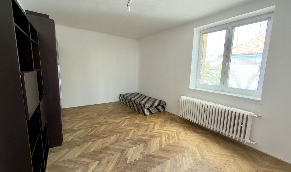 Pronájem bytu 3+1 79 m², Praha – náhled fotky 4