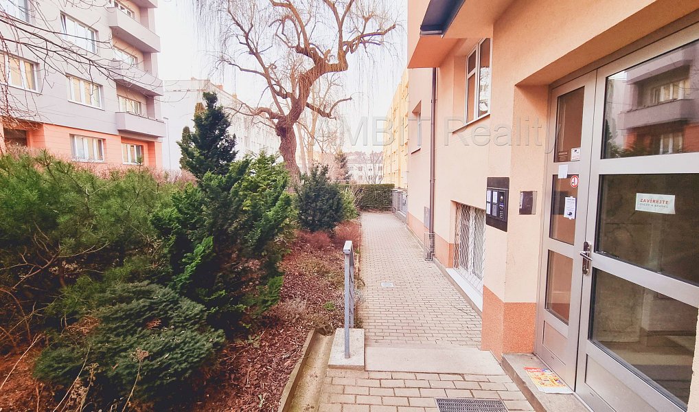 Pronájem bytu 2+kk 51 m², Praha – náhled fotky 28