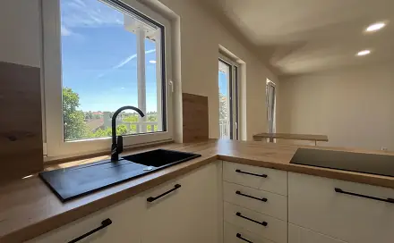 Prodej bytu 2+kk 64 m², Masarykovo náměstí, Bystřice nad Pernštejnem, okres Žďár nad Sázavou
