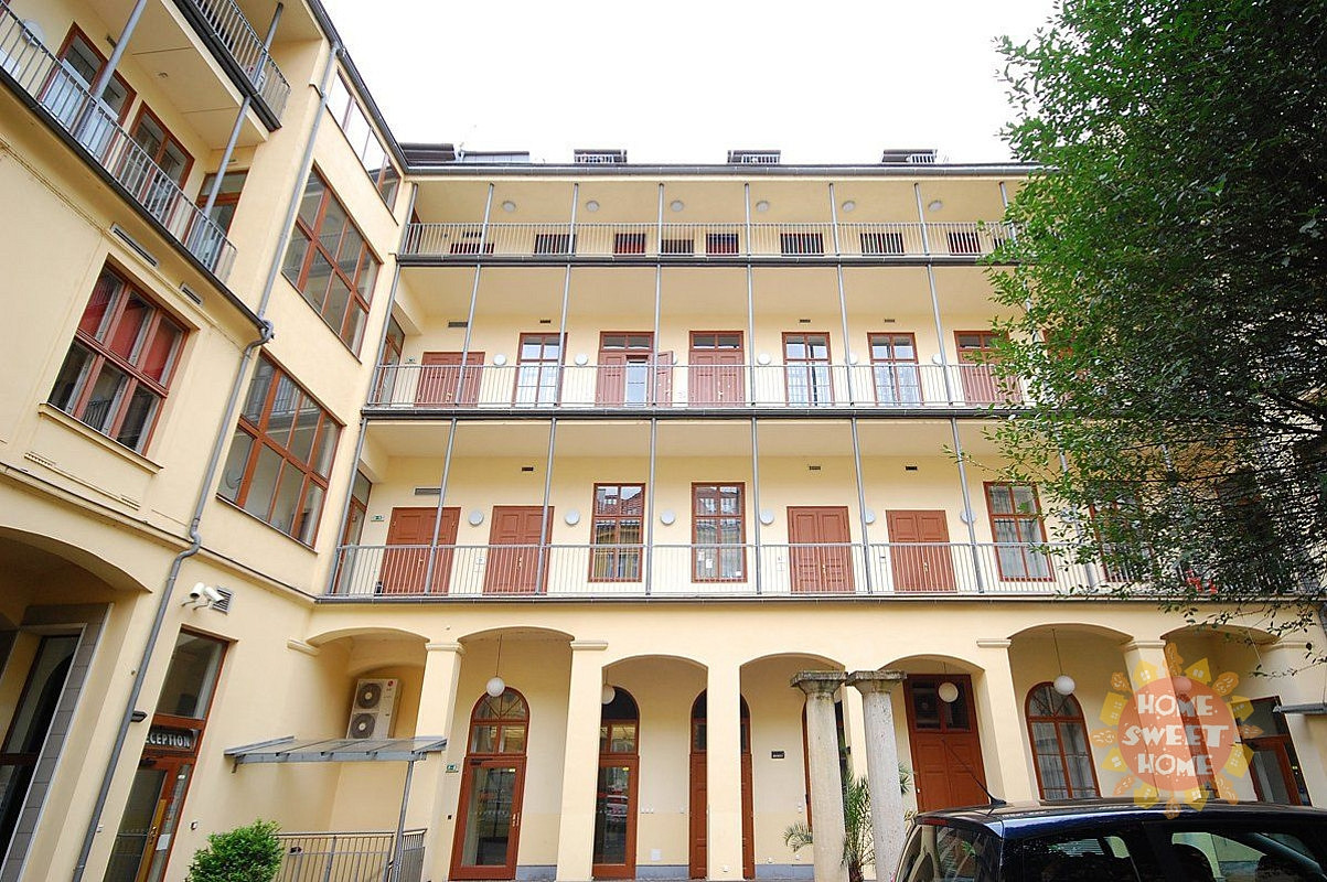 Pronájem kanceláře 147 m² – fotografie 5