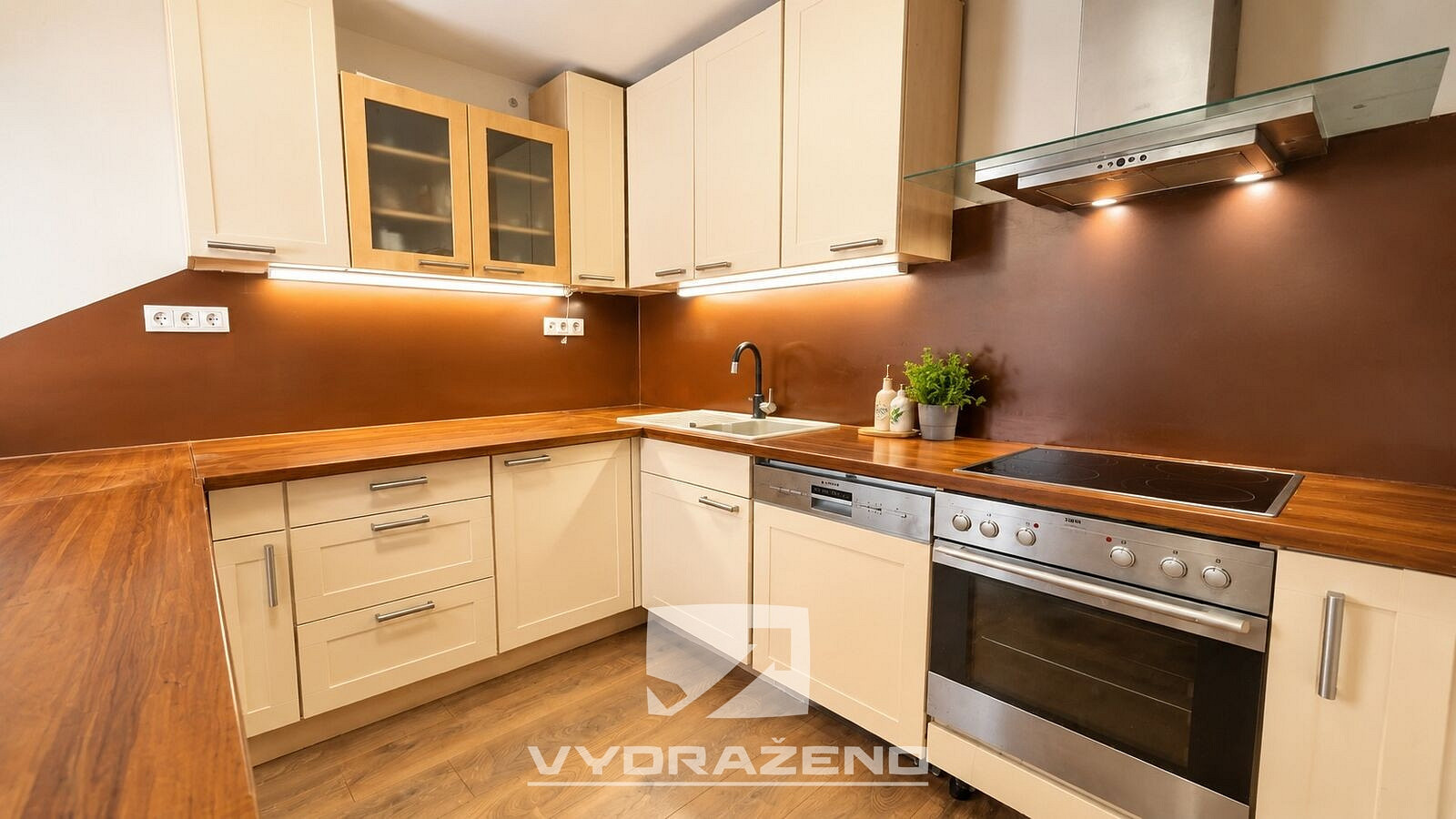 Prodej domu 95 m² s pozemkem 631 m² — photo 4