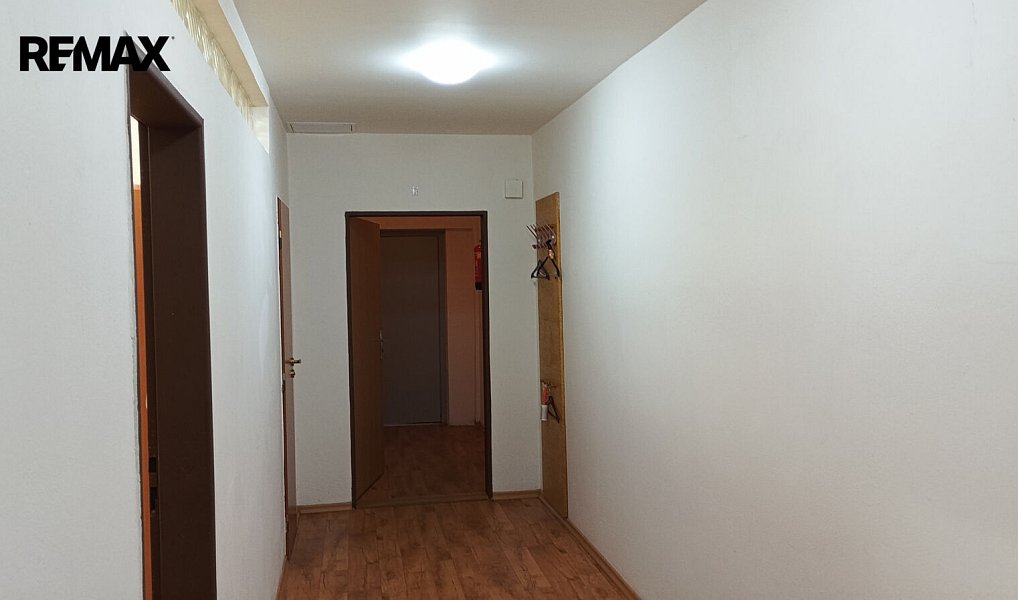 Pronájem kanceláře 407 m², Praha – náhled fotky 9