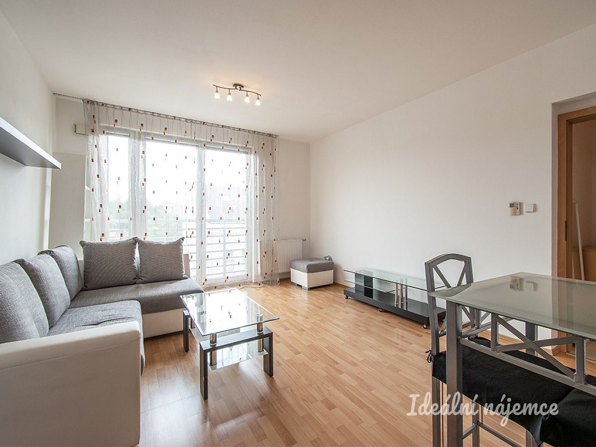 Pronájem bytu 1+kk 34 m²