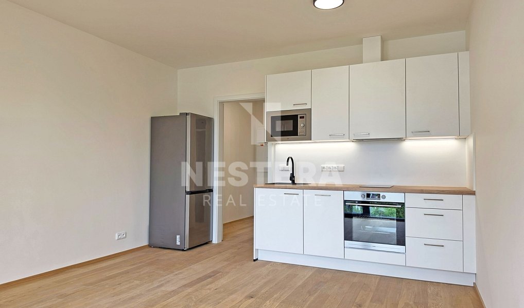 Pronájem bytu 1+kk 32 m², Praha – náhled fotky 3