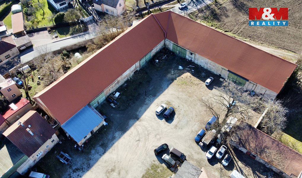 Pronájem pozemku 360 m², Ořech – náhled fotky 3