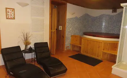 Pronájem komerčního objektu (jiného typu) 50 m², Klikatá, Praha 5 - Jinonice
