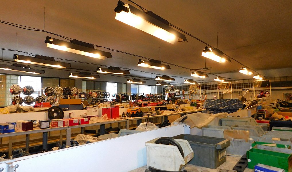 Prodej domu 1 700 m² s pozemkem 990 m², Znojmo – náhled fotky 9