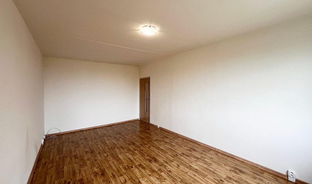 Pronájem bytu 2+1 60 m², Chomutov – náhled fotky 13