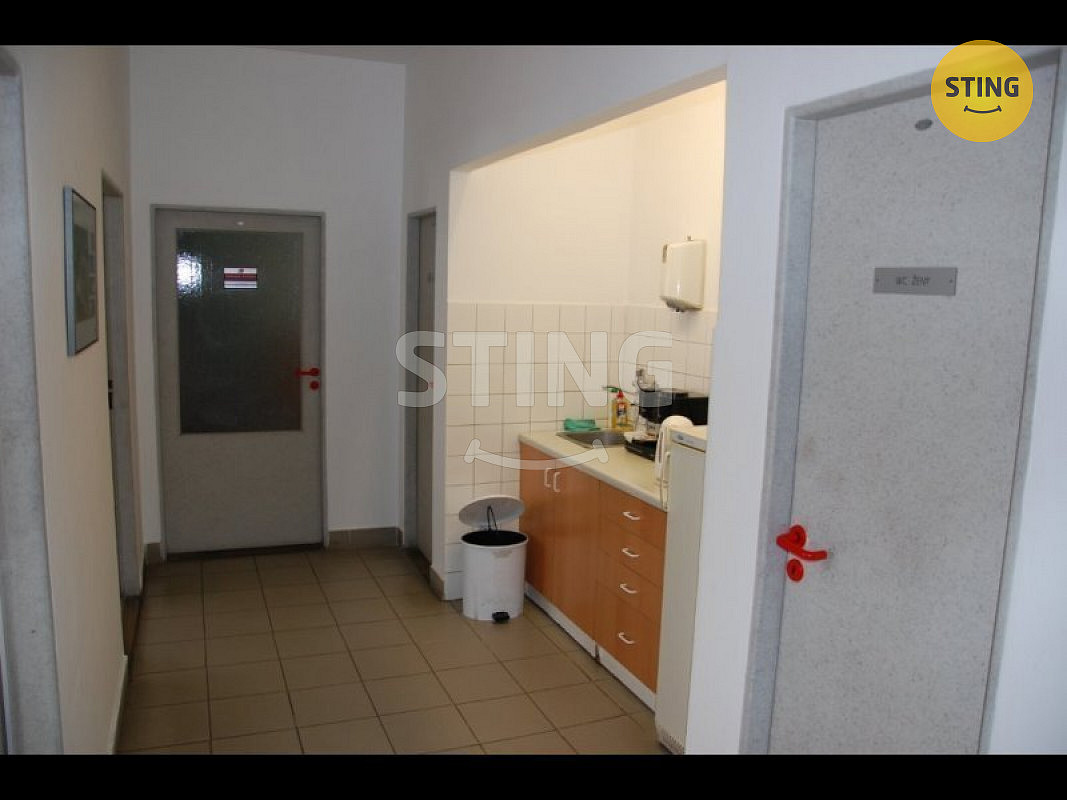 Pronájem kanceláře 27 m² – fotografie 2