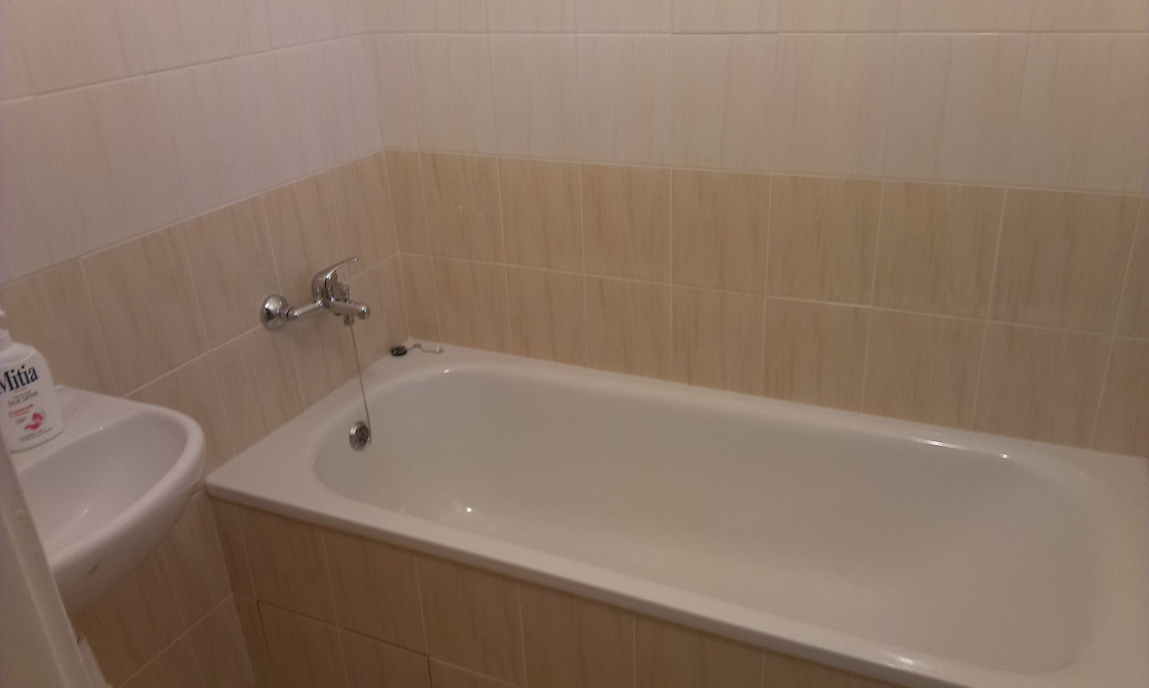Pronájem bytu 2+kk 58 m² – fotografie 3