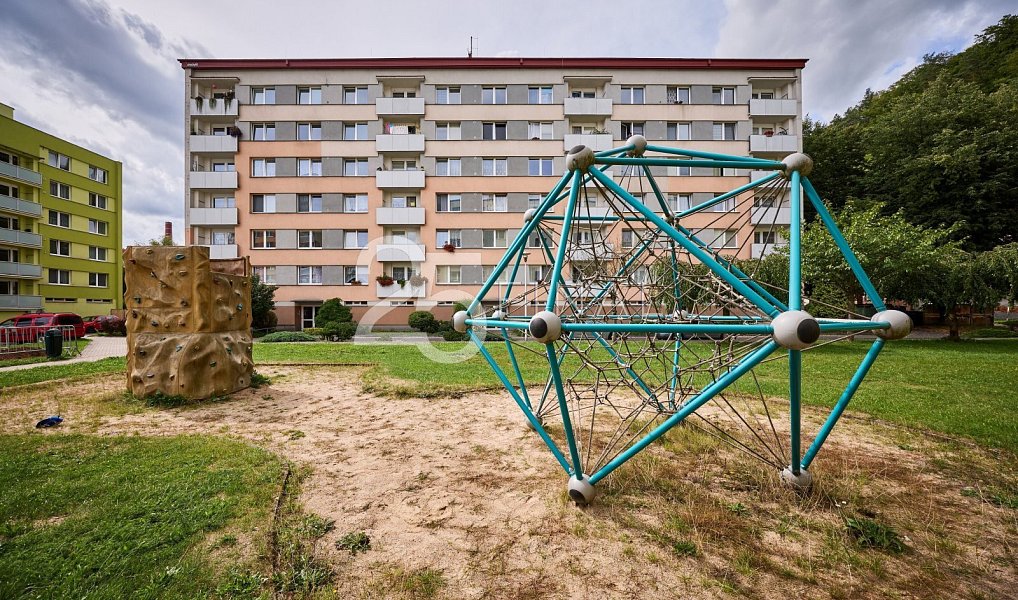 Prodej bytu 1+1 35 m², Úpice – náhled fotky 3