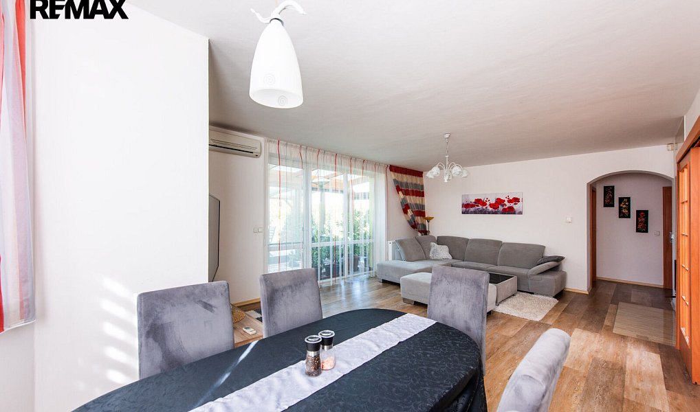 Prodej domu 209 m² s pozemkem 1 446 m², Bedihošť – náhled fotky 13