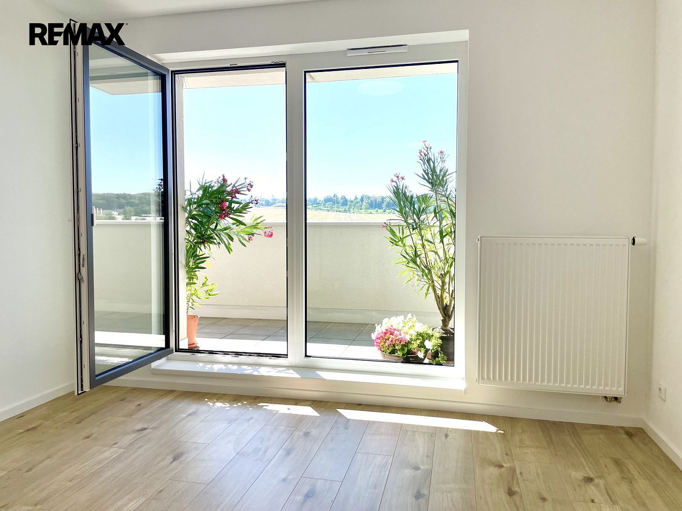 Pronájem bytu 2+kk 66 m²