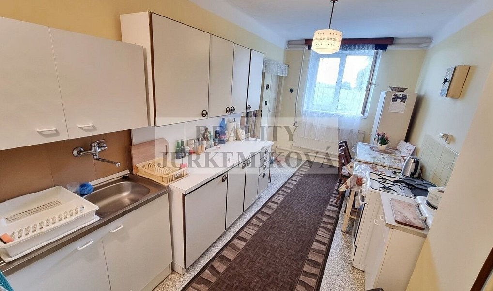 Prodej domu 567 m² s pozemkem 1 333 m², Nákří – náhled fotky 9