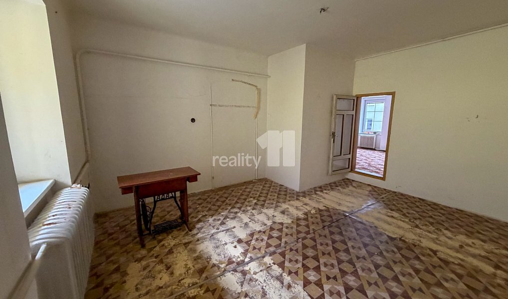 Prodej domu 200 m² s pozemkem 70 m², Plzeň – náhled fotky 7