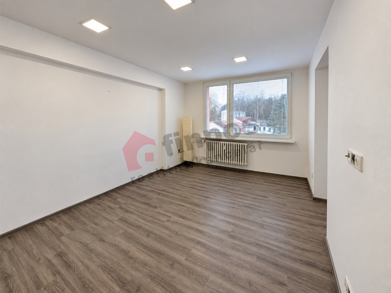 Pronájem bytu 1+kk 36 m² – fotografie 2