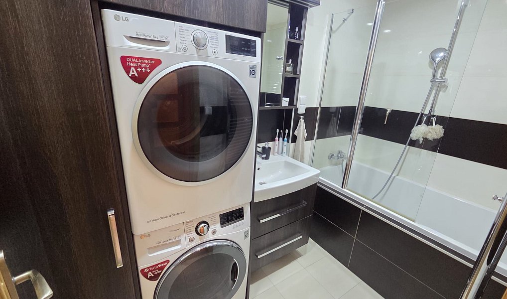 Prodej bytu 3+kk 73 m², Praha – náhled fotky 12