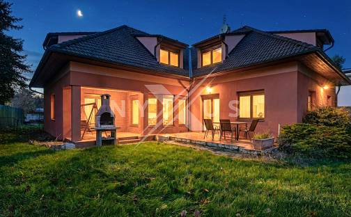 Prodej domu 345 m² s pozemkem 920 m², Jarovská, Ohrobec, okres Praha-západ