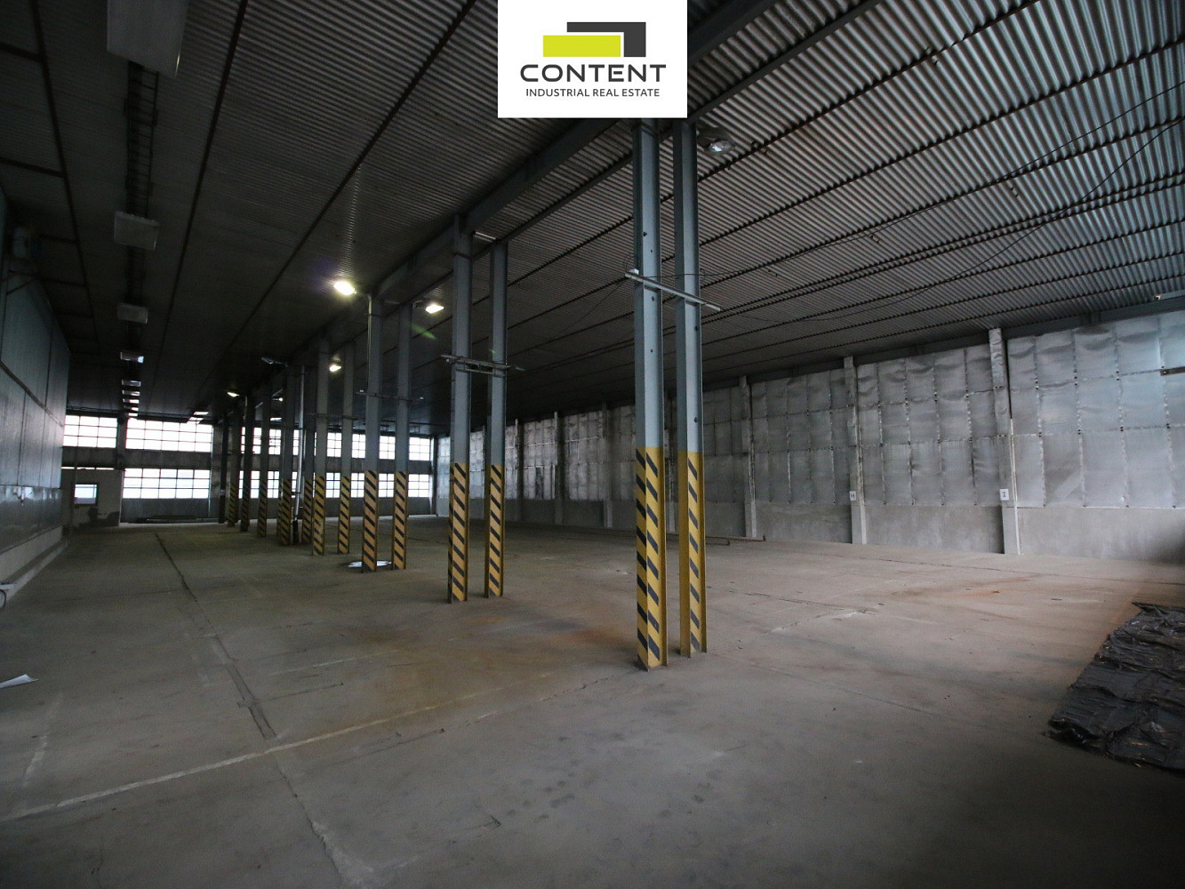 Pronájem skladovacích prostor 1 600 m² – fotografie 4