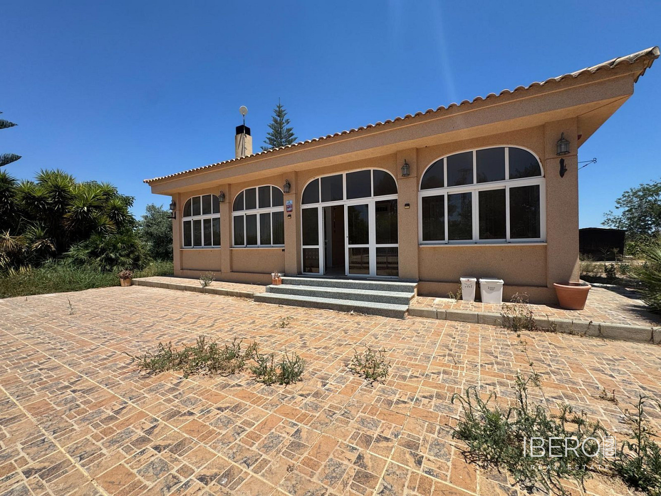 Prodej domu 277 m² s pozemkem 3 343 m²