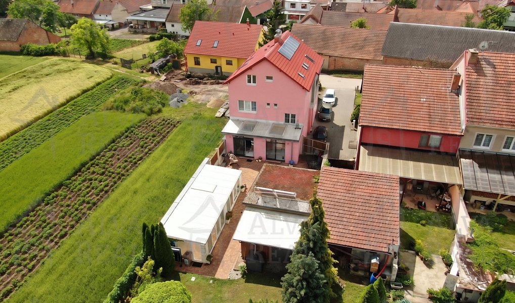 Prodej domu 366 m² s pozemkem 792 m², Podolí – náhled fotky 3