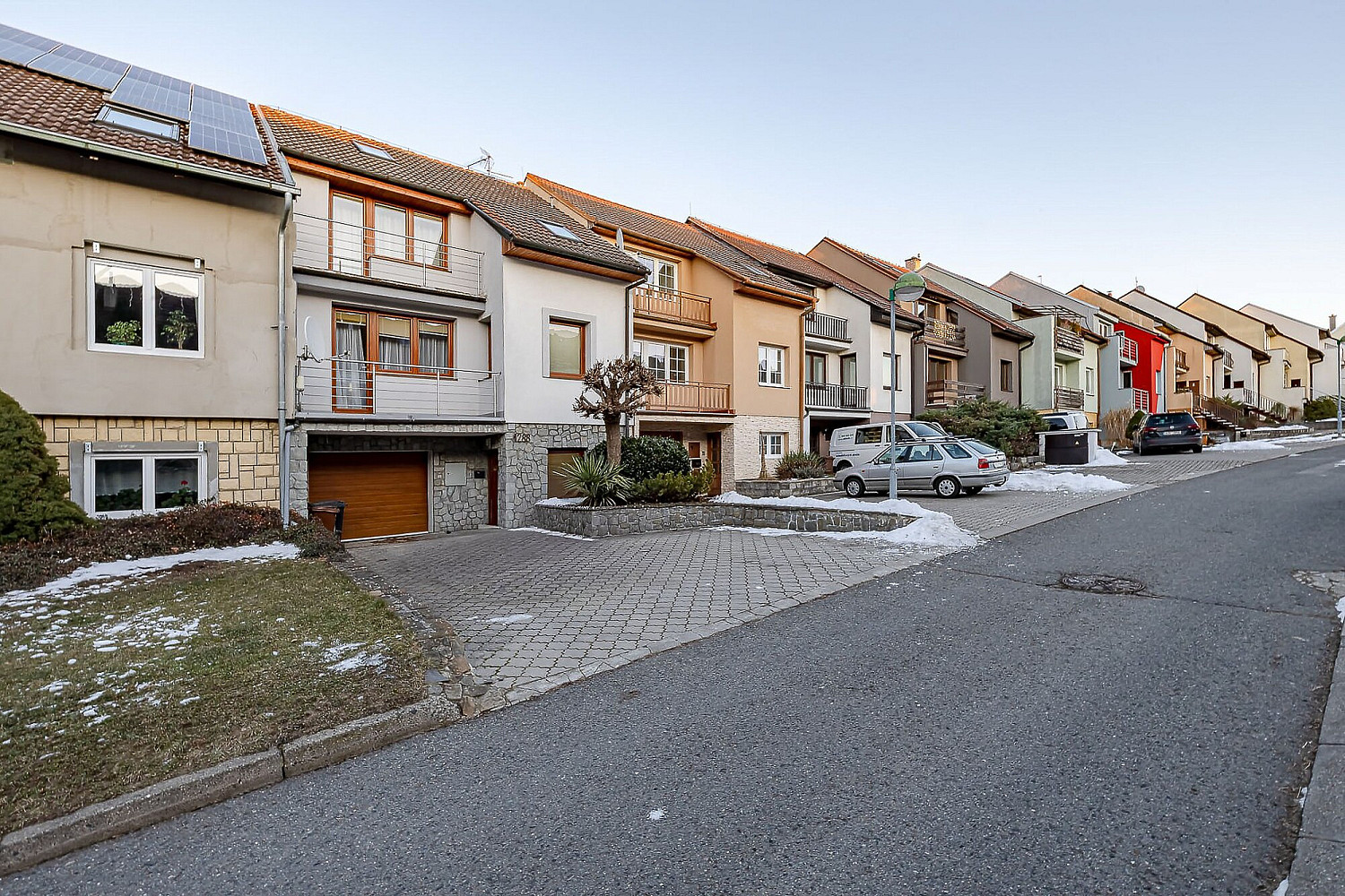 Prodej domu 240 m² s pozemkem 255 m²