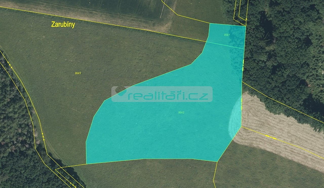 Prodej pole 9 532 m²