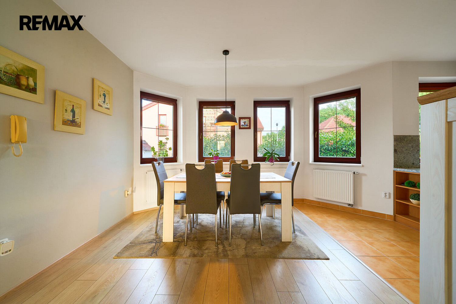 Prodej domu 210 m² s pozemkem 1 003 m² – fotografie 3