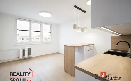 Pronájem bytu 1+kk 21 m², Sokolovská, Plzeň - Severní Předměstí
