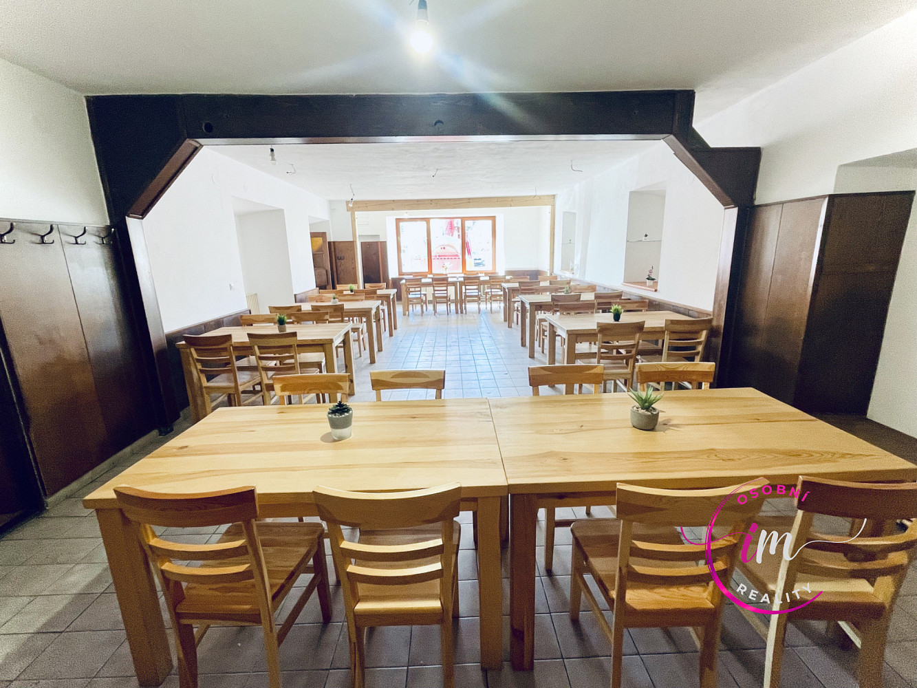 Pronájem komerčního objektu (jiného typu) 282 m² – fotografie 3