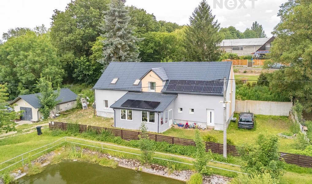 Prodej domu 225 m² s pozemkem 1 000 m², Bor – náhled fotky 2