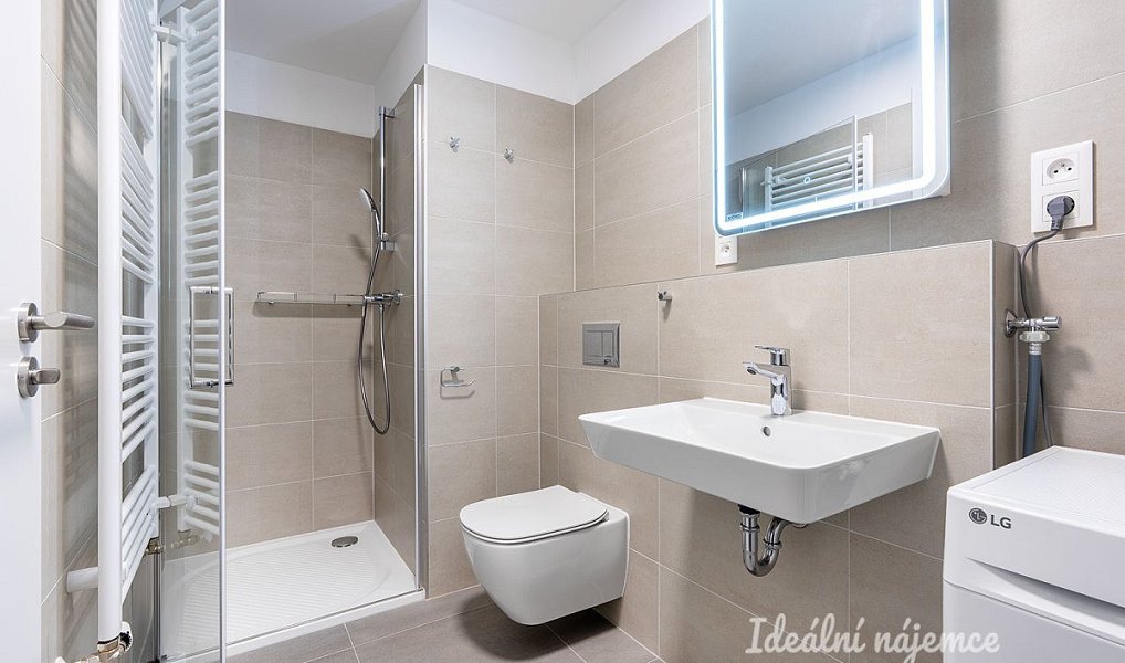 Pronájem bytu 2+kk 50 m², Praha – náhled fotky 8
