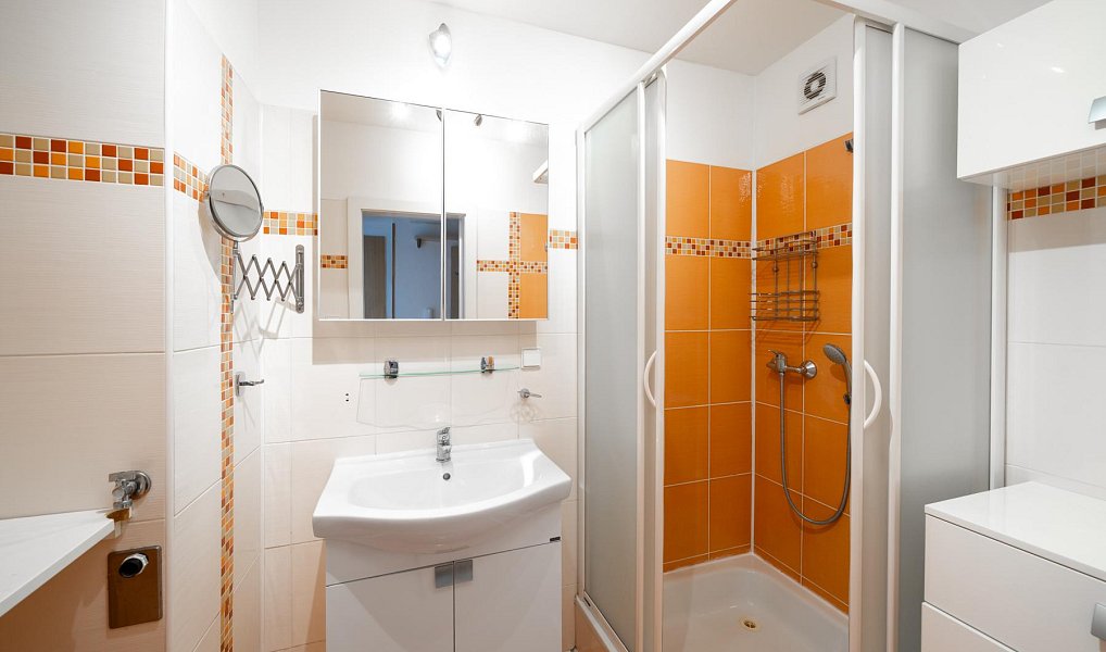 Pronájem bytu 3+1 61 m², Ostrava – náhled fotky 2