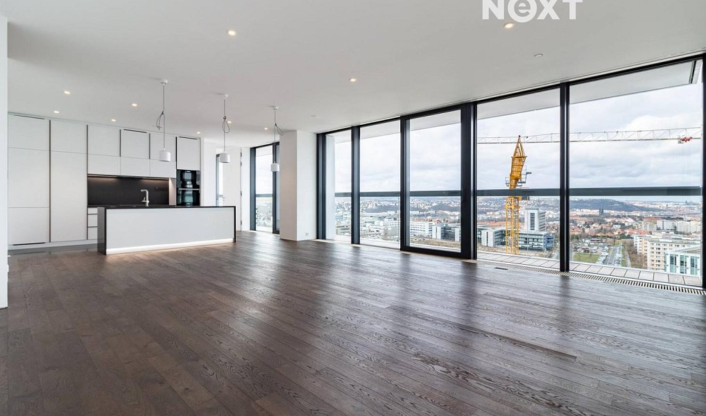 Pronájem bytu 4+kk 142 m², Praha – náhled fotky 2