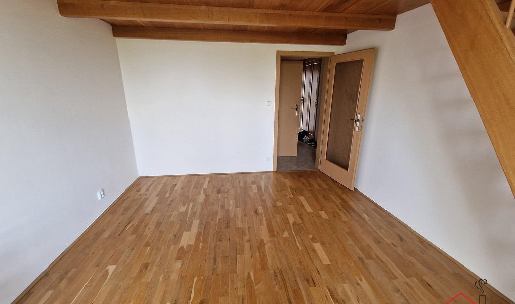 Pronájem bytu 3+kk 99 m², Praha – náhled fotky 13