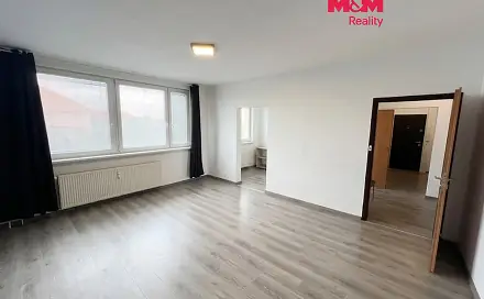 Prodej bytu 3+1 73 m², Očovská, Hodonín